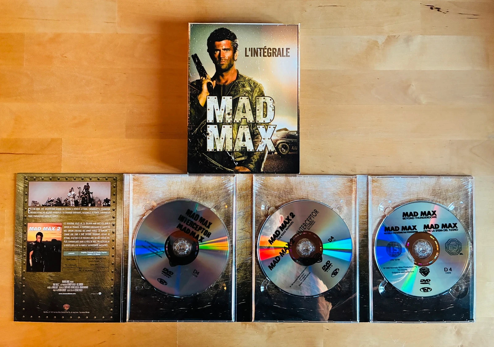 Coffret DVD trilogie Mad Max Mel Gibson. – photo 2